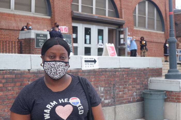 New Yorkers cast mayoral ballots on first weekend of early voting 6