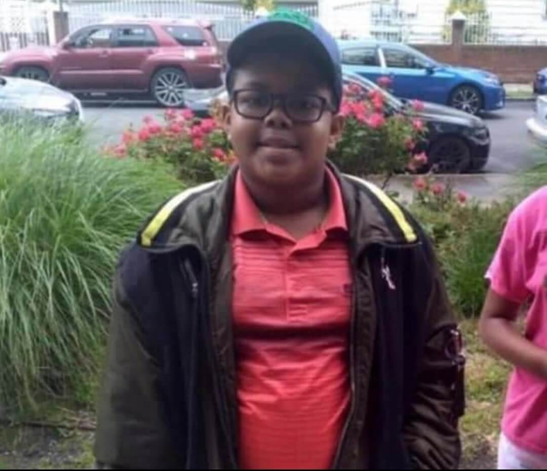 Agony in Queens as family says goodbye to 10-year-old shooting victim Justin Wallace 7