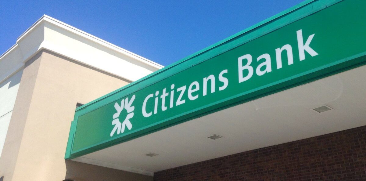 Citizens Bank announces plans to merge with Investors Bank amNewYork