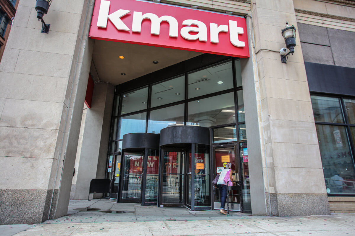 The blue light burns out: Last Kmart in Manhattan closes doors for good 2