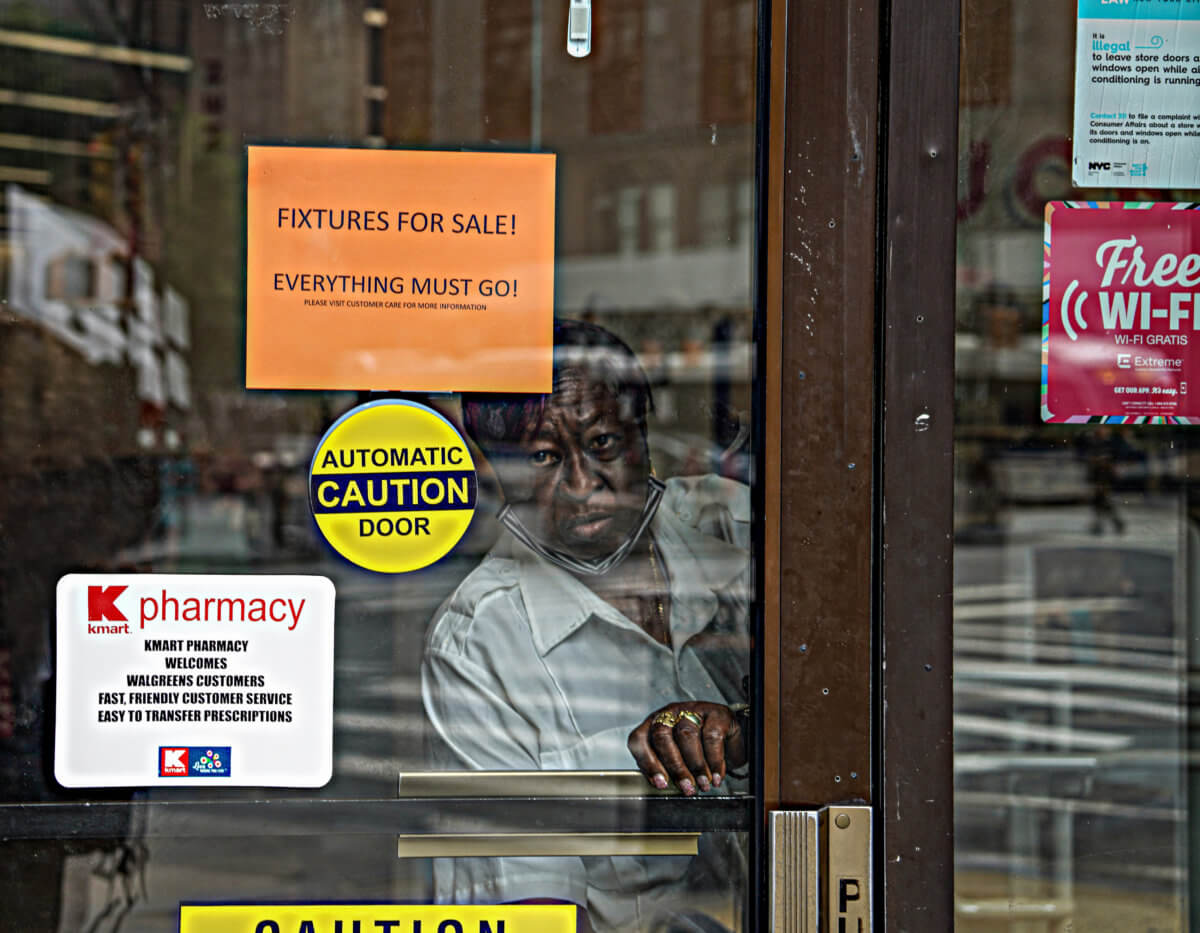 The blue light burns out: Last Kmart in Manhattan closes doors for good 4