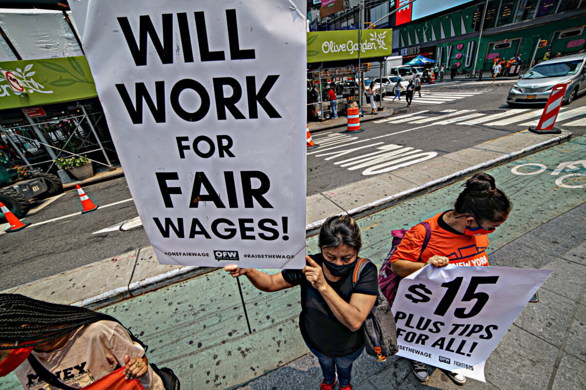 NYC restaurant workers wage war on sub-minimum pay in Times Square 3
