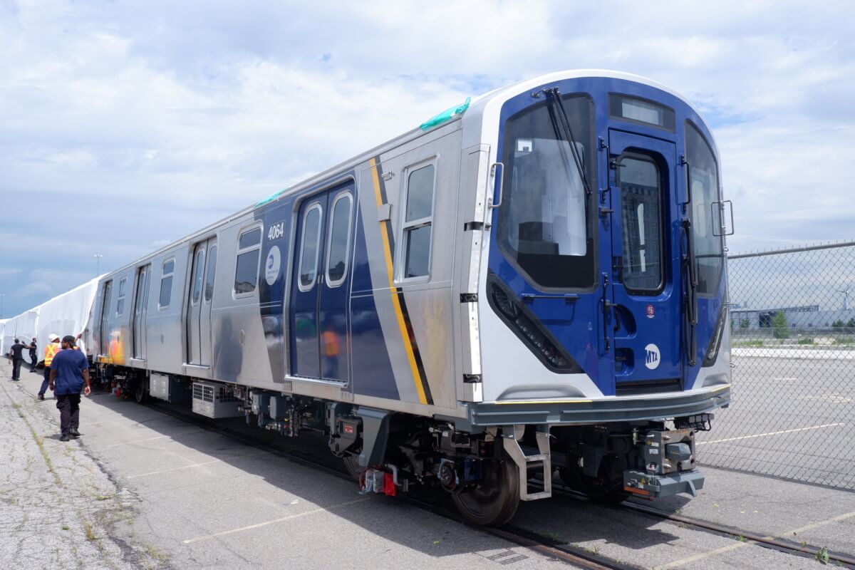 After Years Of Delay The Ministry Of Territorial Administration Is Moving Forward With New R211 Train Cars Haiti News