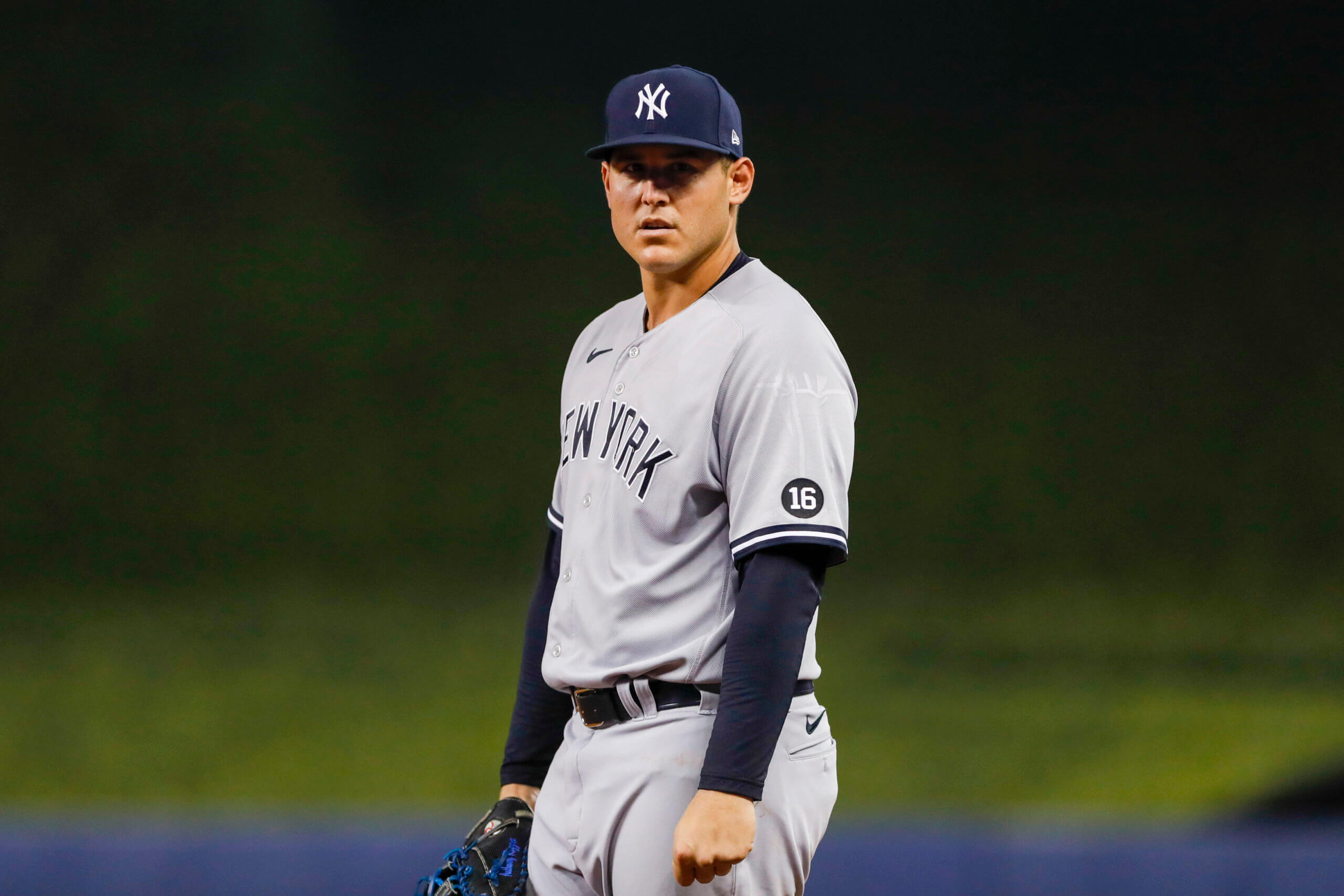 Anthony Rizzo re-ups with Yankees on two-year, $40 million deal