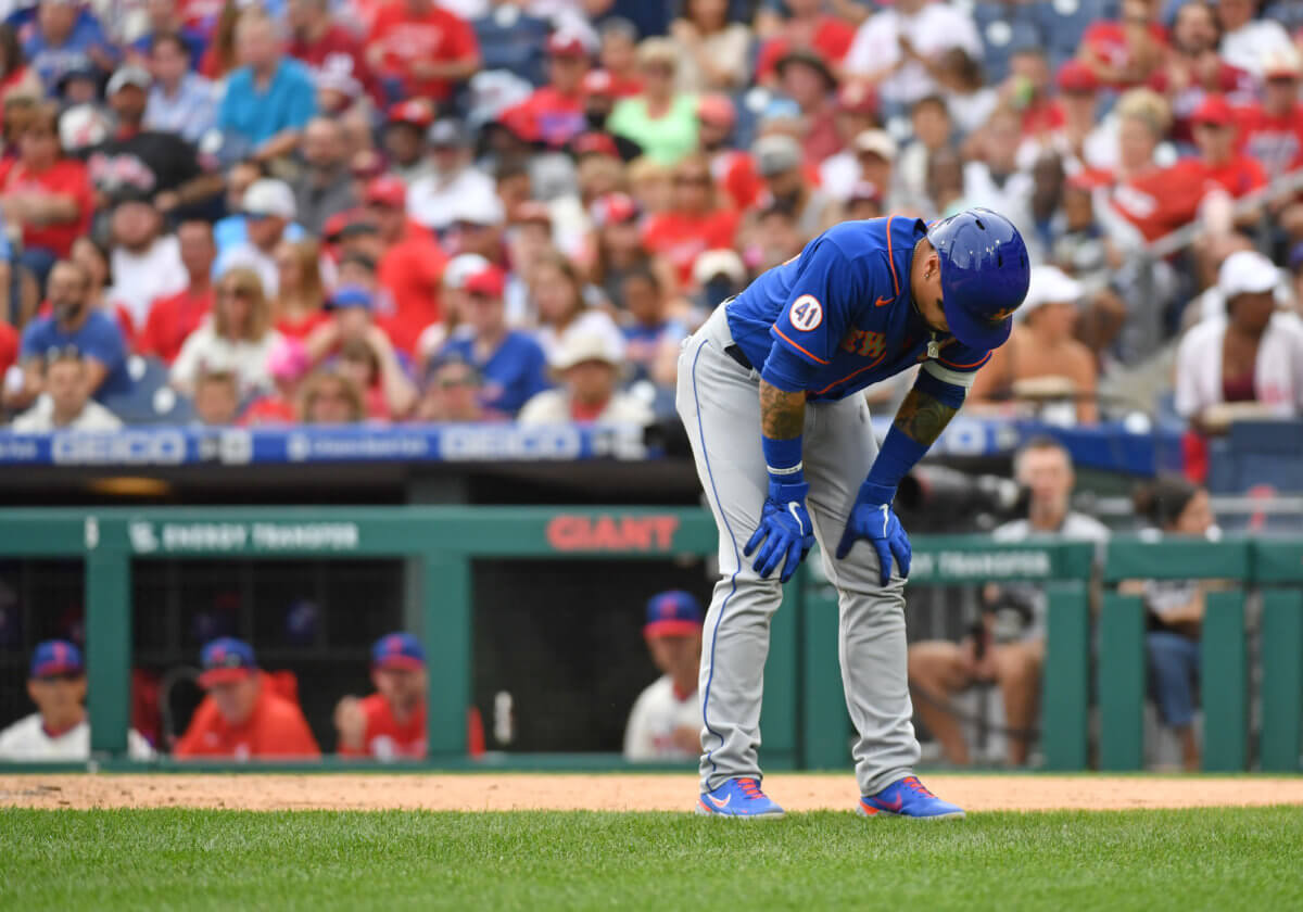 Photos of the Phillies falling to the Mets