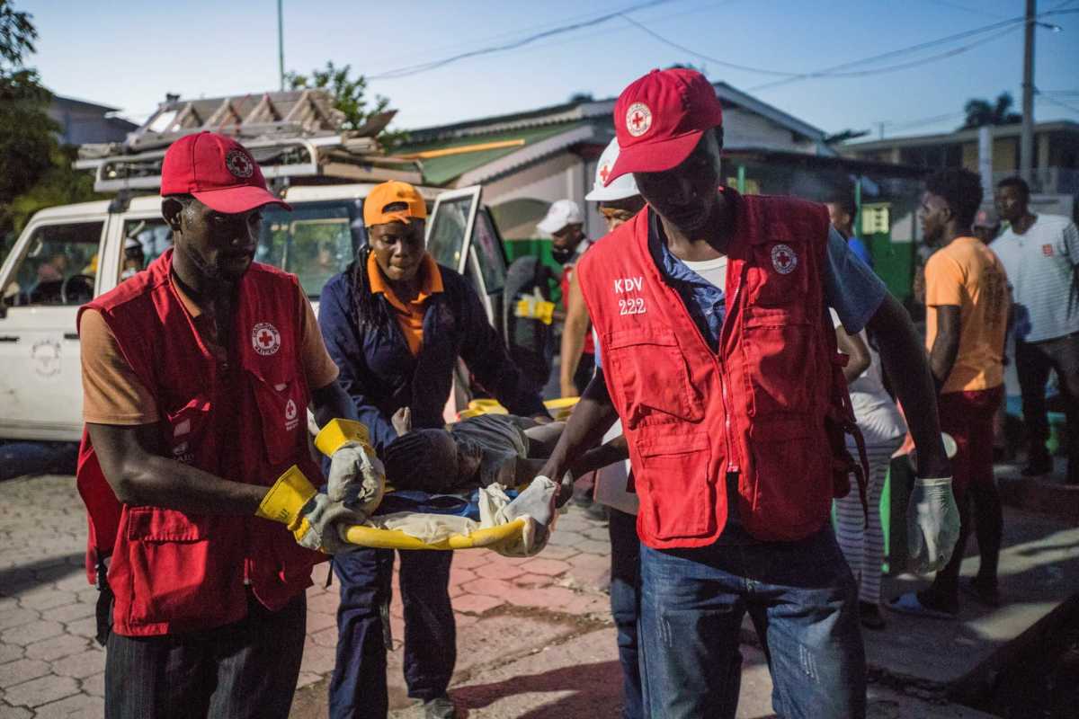 Hundreds killed in magnitude 7.2 quake in Haiti