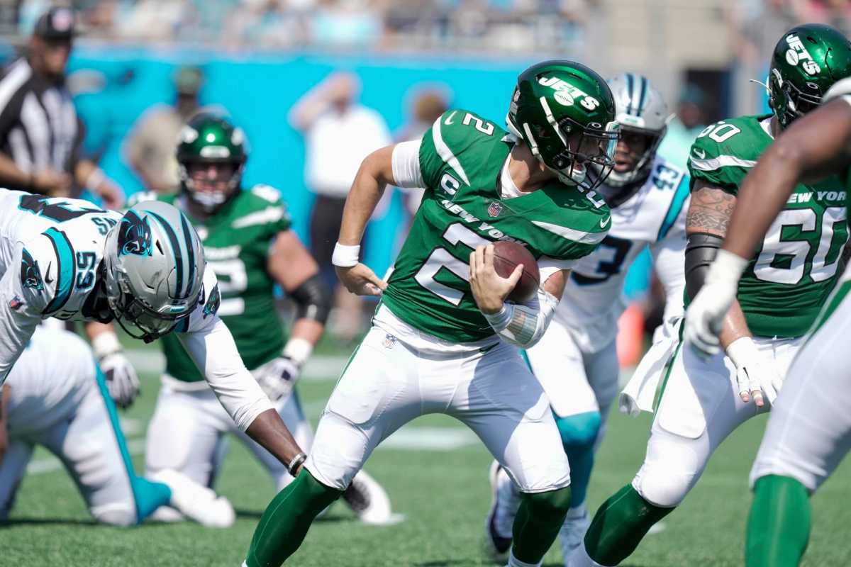 Zach Wilson Jets offensive line