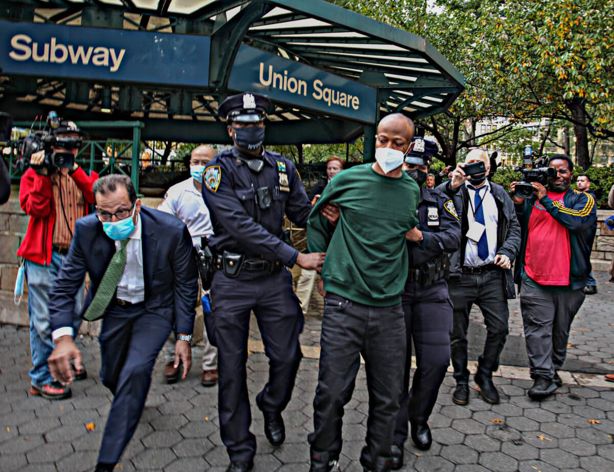 If the shoe fits: Alleged Union Square shooter cuffed moments after Chelsea bank heist 6
