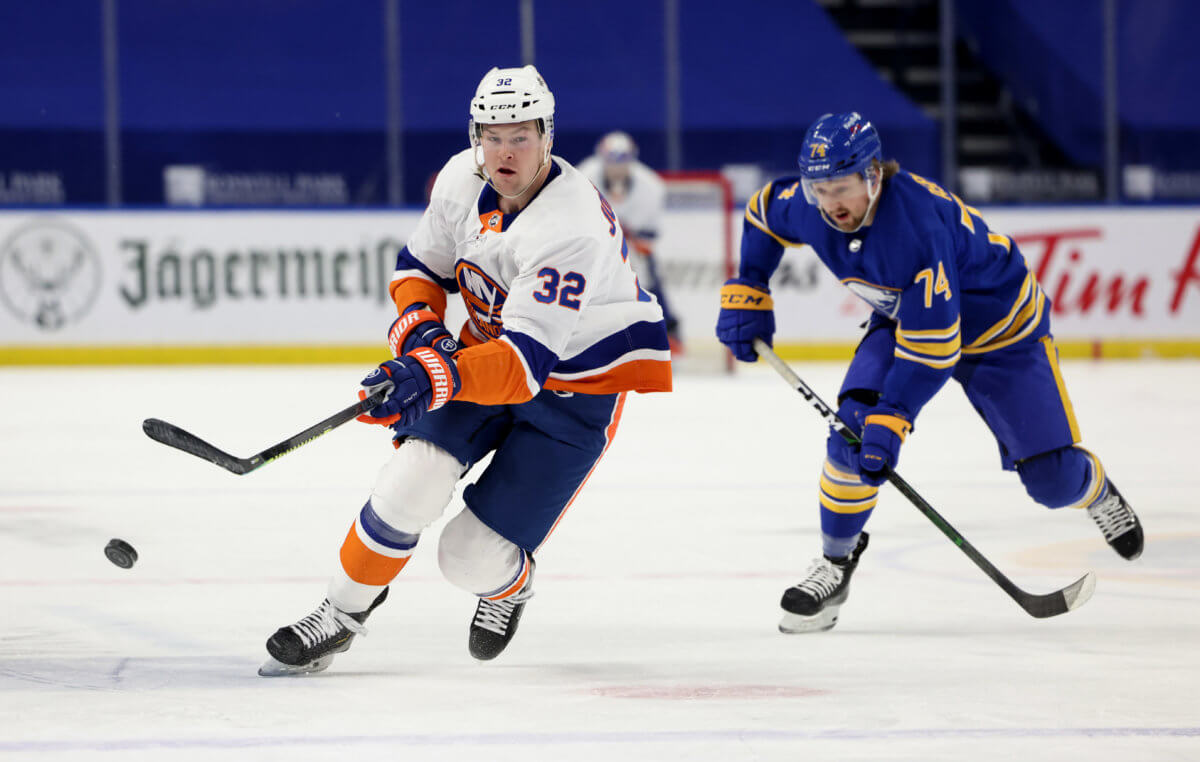 Ross Johnston ‘thrilled’ with Islanders’ contract extension amNewYork