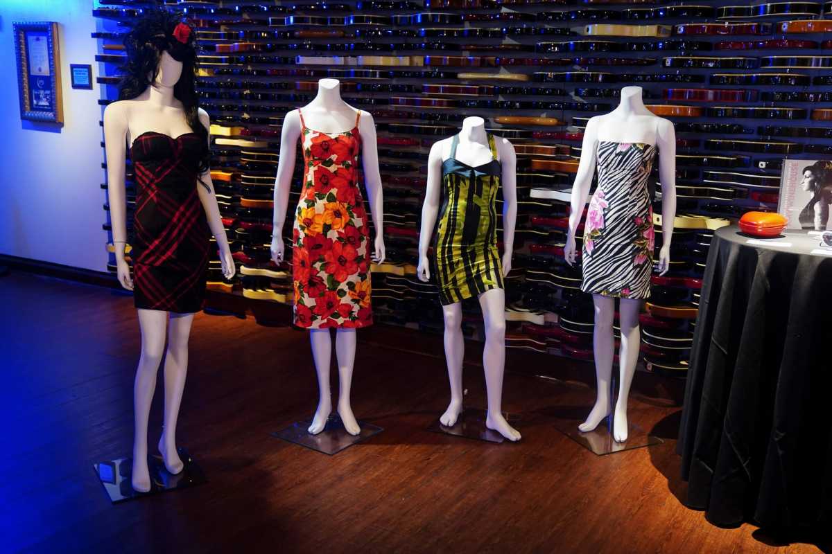 Amy Winehouse auction items