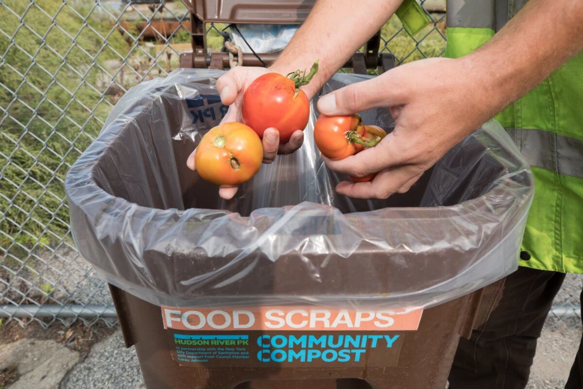 3L1A8098-HRPKs-Compost-Center-scaled-1
