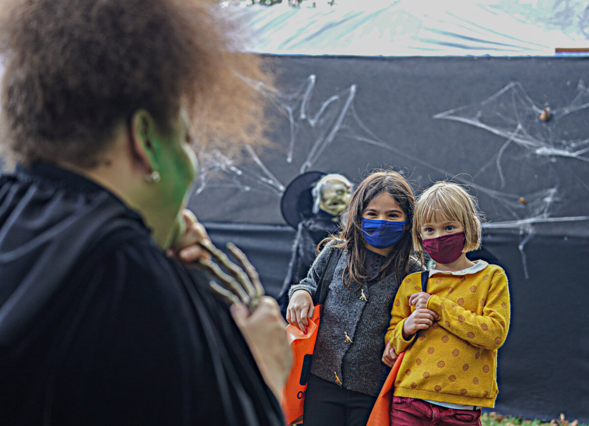 Monster mash: Mayor and First Lady resurrect haunted Gracie Mansion during last Halloween weekend there 14