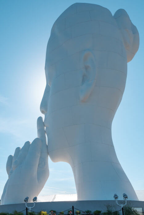 New 80-foot-tall sculpture on the Hudson brings Newport art community to life, encourages development 3