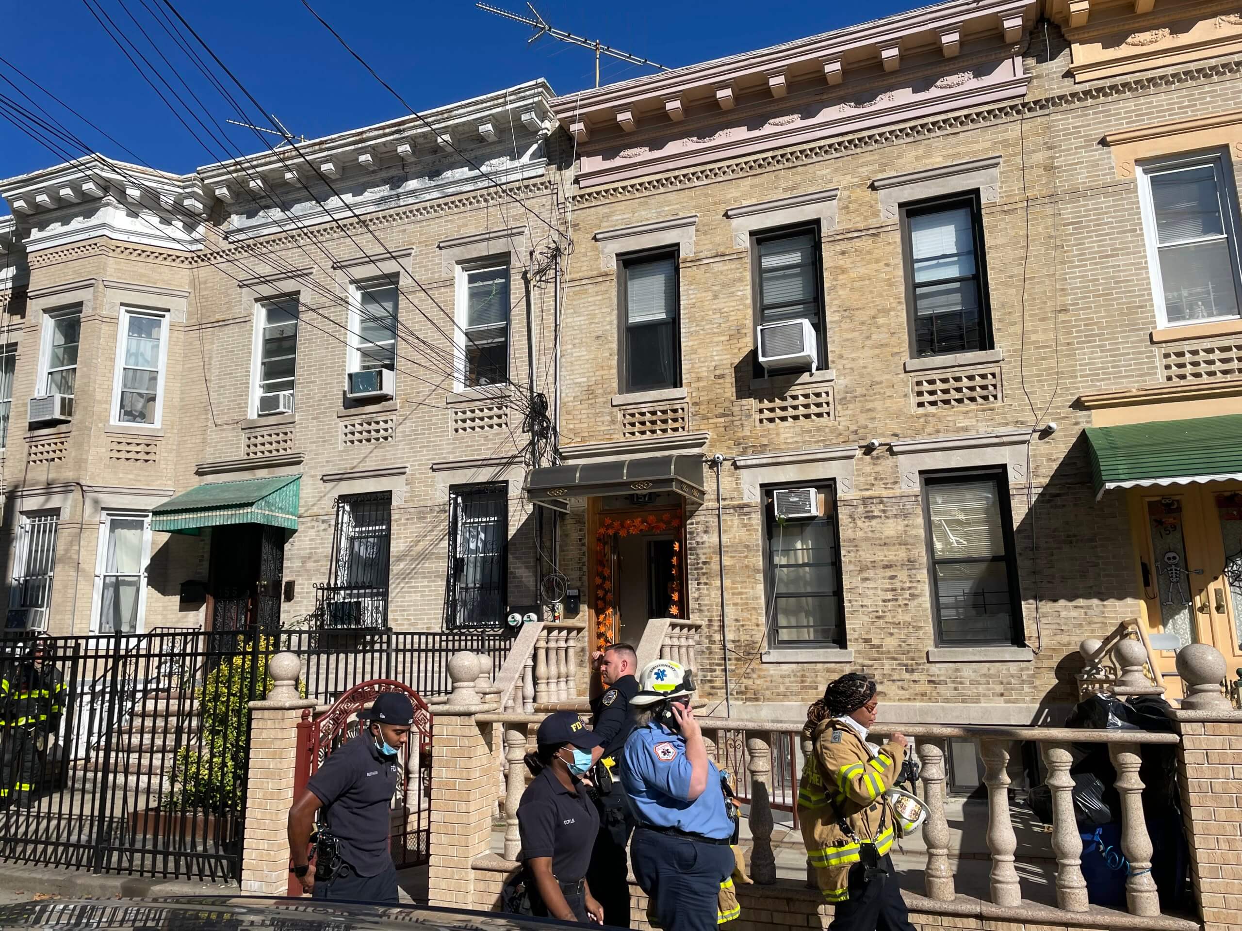 Carbon monoxide leak in Brooklyn apartment building leaves two young girls, among others, exposed to deadly gas 2