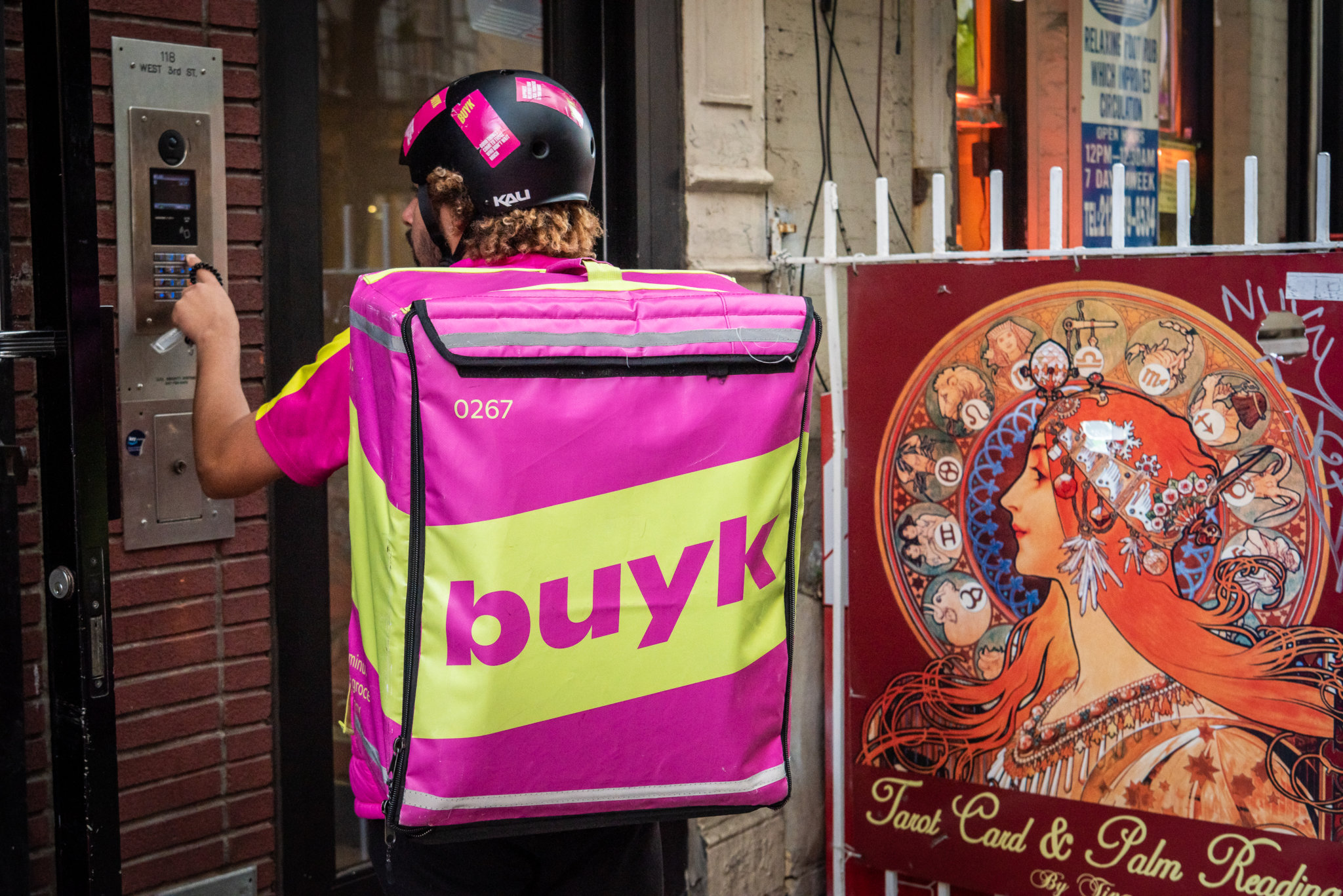 THE RACE TO DELIVER Are the new grocery delivery apps worth it for NYC