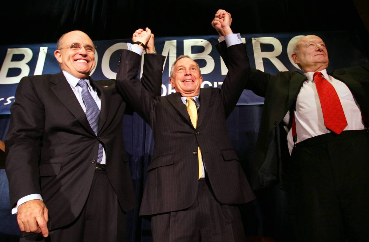New York City Mayor Bloomberg campaigns with former mayors Giuliani and Koch