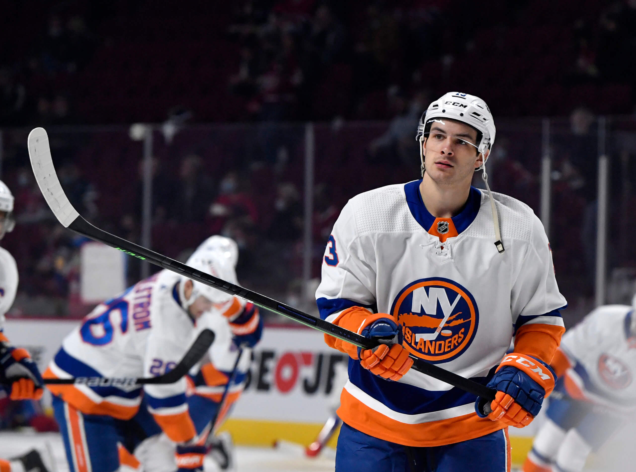 Mat Barzal Back for Isles Just in Time
