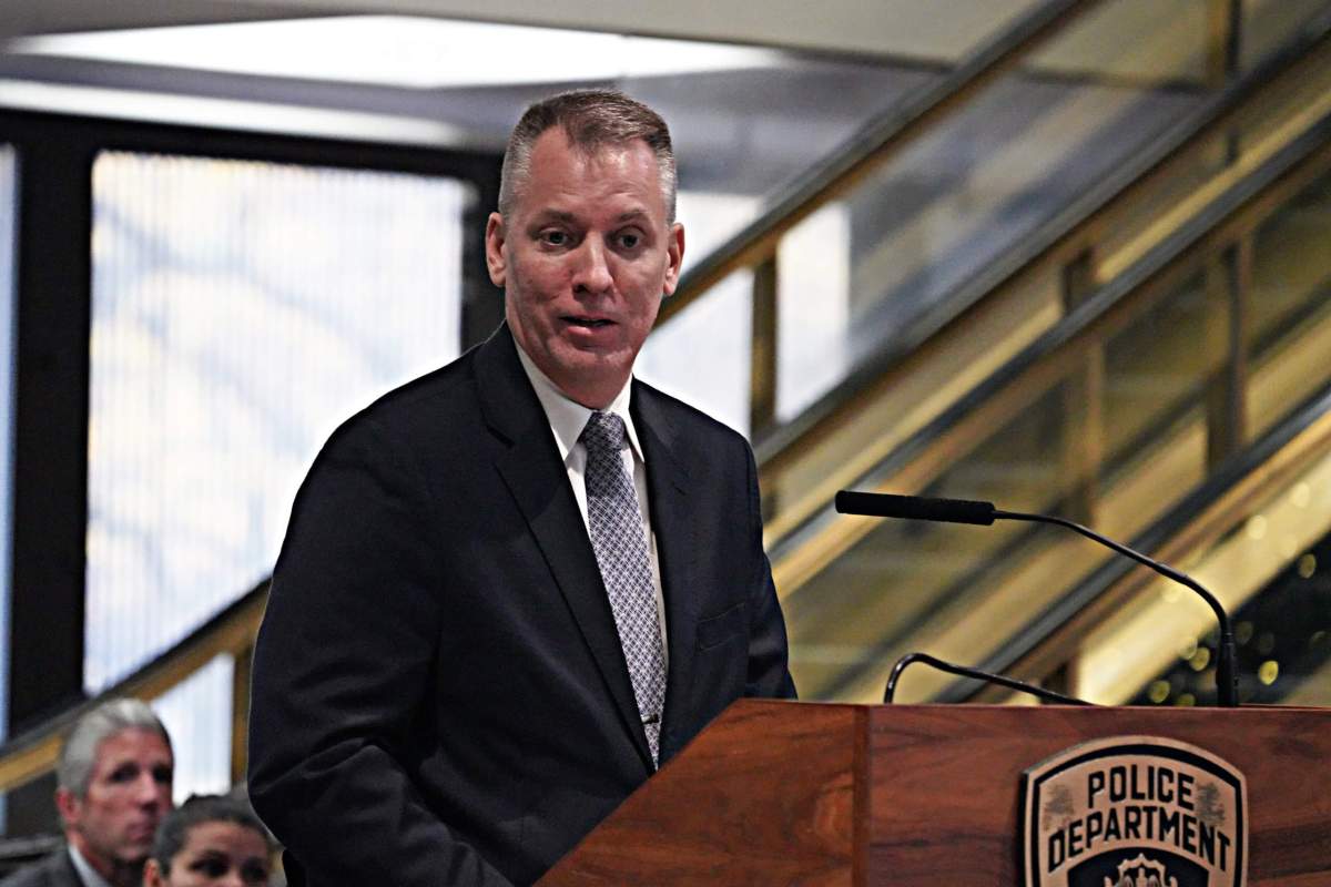 End of watch: NYPD salutes heroes fallen from 9/11-related illnesses at somber Police Plaza ceremony 15 Police commissioner Dermot Shea honors the lost