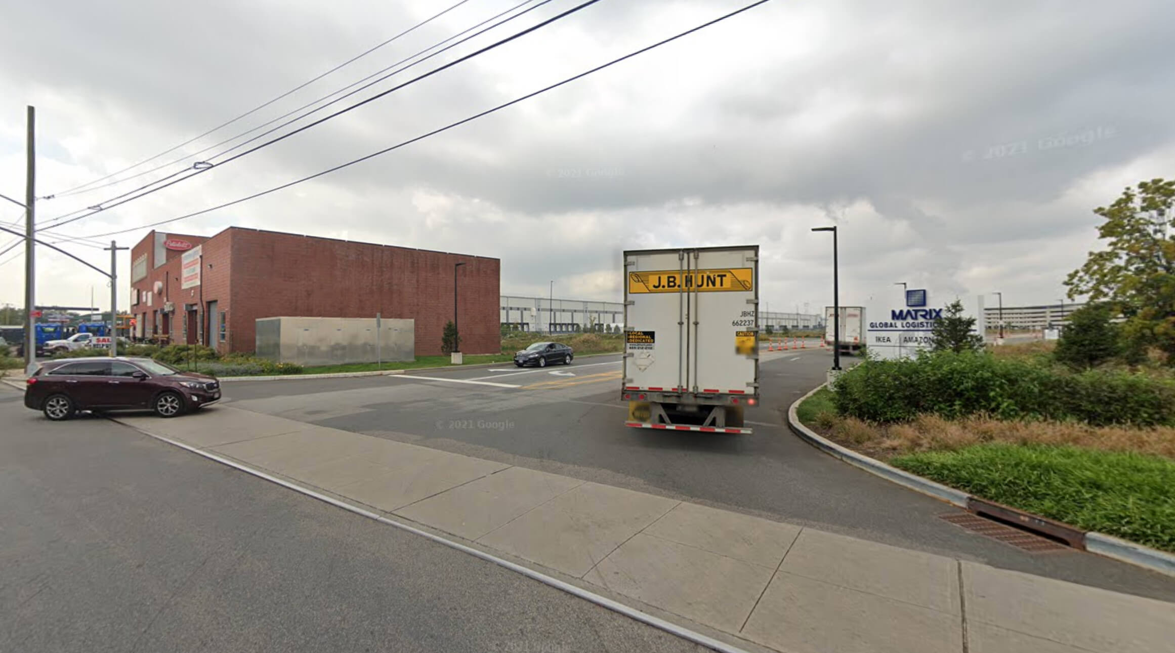 Amazon worker fatally struck by driver near Staten Island warehouse amNewYork
