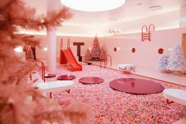 MOIC Pinkmas x Ryan Neeven