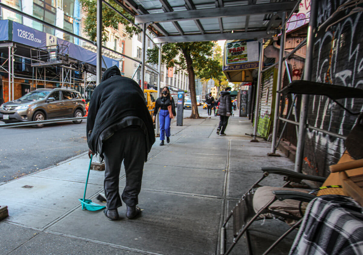 Swept away: Kips Bay homeless man kept his block clean, and lost his living quarters for his trouble 3