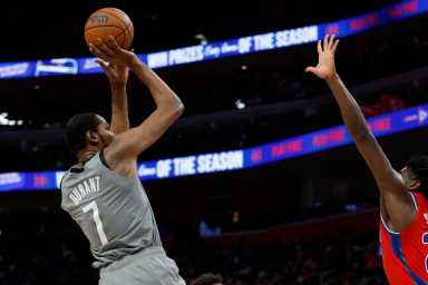 2021-12-13T003429Z_181298119_MT1USATODAY17347601_RTRMADP_3_NBA-BROOKLYN-NETS-AT-DETROIT-PISTONS-1200×800-1