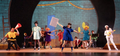 a scene from A CHARLIE BROWN CHRISTMAS LIVE ON STAGE – 172. photo by Richard Termine