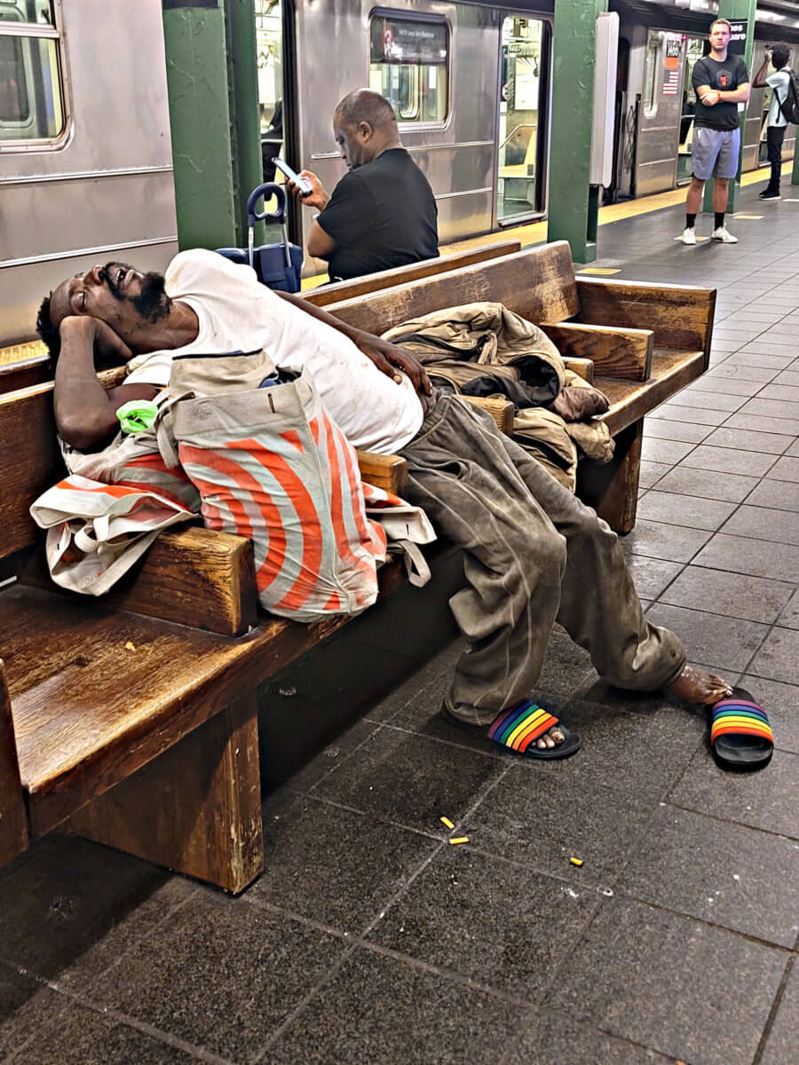 The crisis below New York: How the homeless and mentally ill struggle to survive underground 4