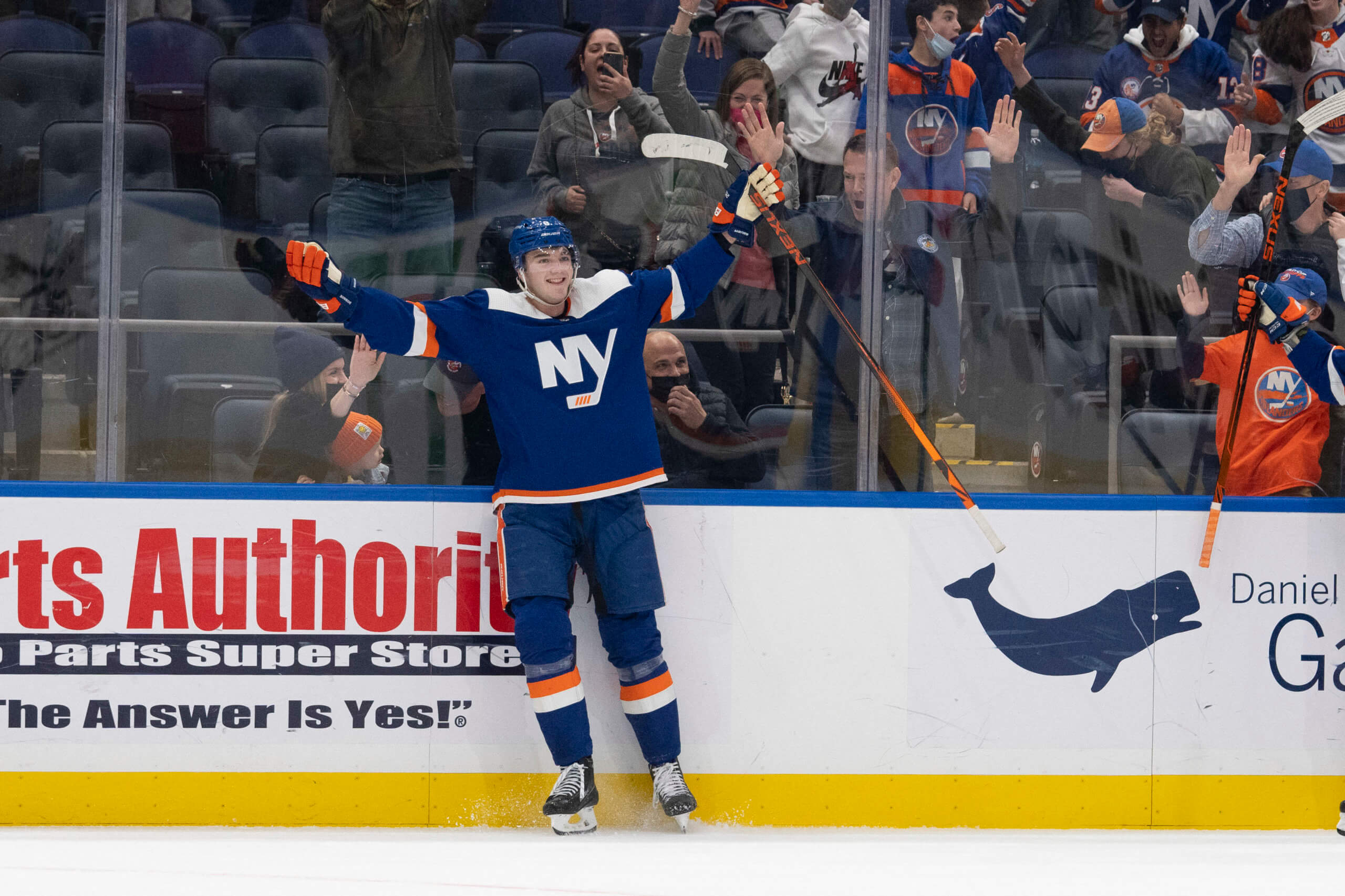 NHL Draft: NY Islanders pick Oliver Wahlstrom, Noah Dobson