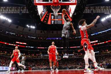 2022-01-13T043836Z_1630738327_MT1USATODAY17495954_RTRMADP_3_NBA-BROOKLYN-NETS-AT-CHICAGO-BULLS-1200×800-1