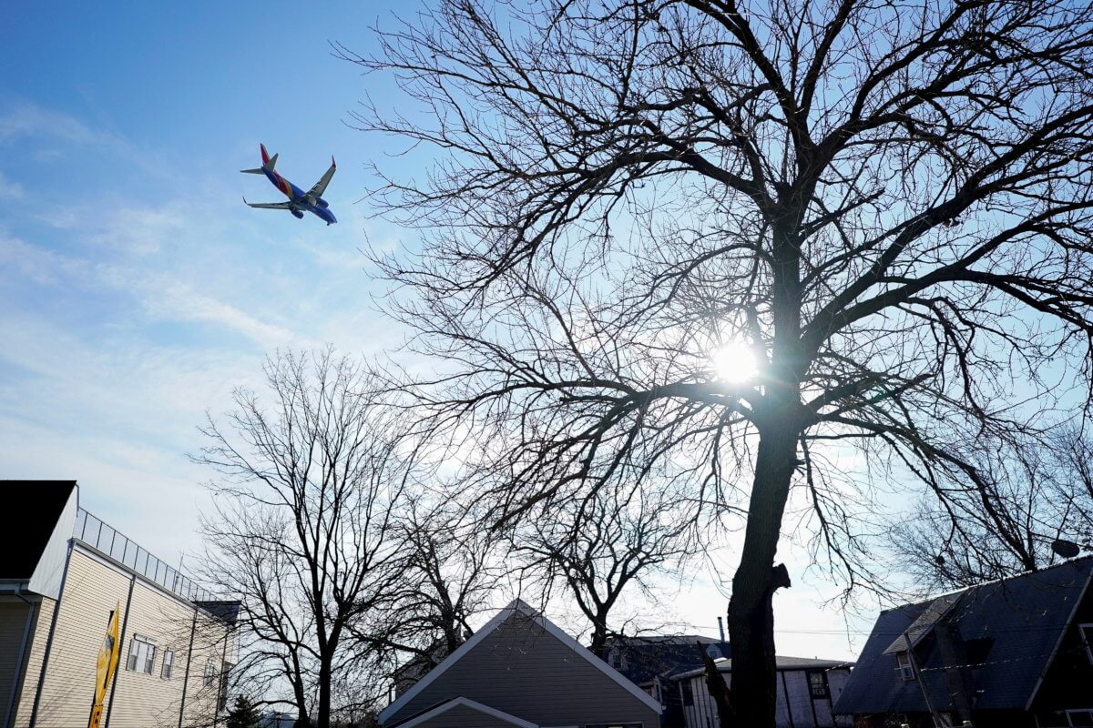 5G technology may conflict with commercial aviation