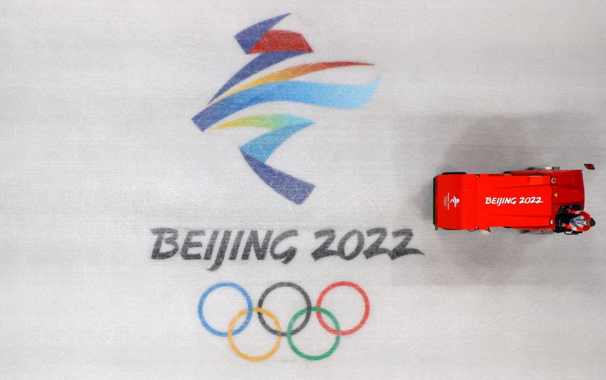 Wetgevers dringen er bij Amerikaanse Olympische functionarissen op aan om doorgewinterde atleten te verdedigen op Olympische Spelen in Peking