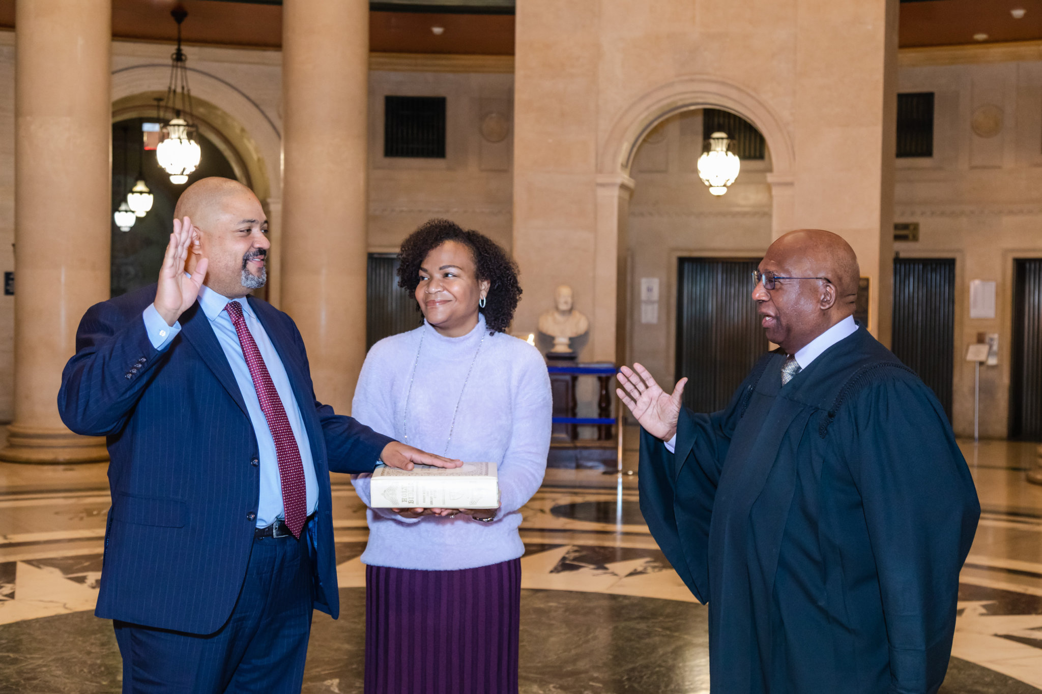 Manhattan DA Alvin Bragg unveils new legal leadership team focused on 