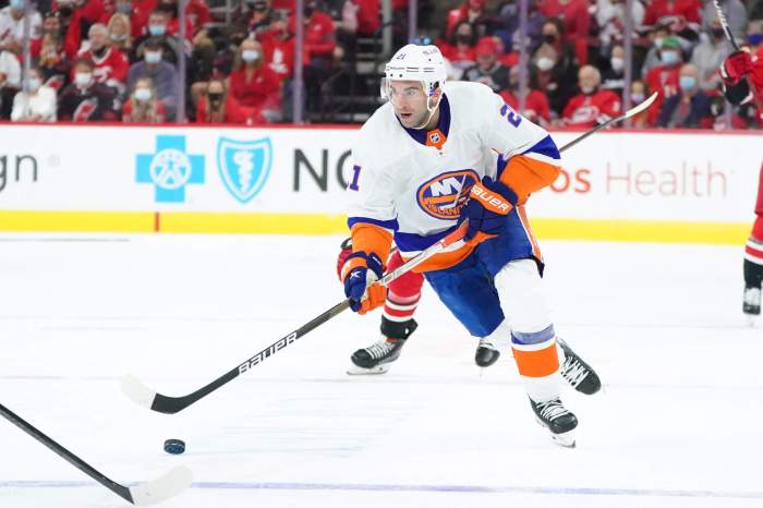 Islanders' Lou Lamoriello: Trading Brock Nelson, Kyle Palmieri not a thought yet 2 Kyle Palmieri