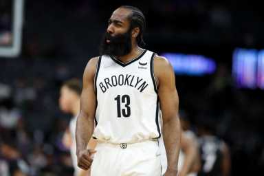 2022-02-03T053937Z_1875869088_MT1USATODAY17609107_RTRMADP_3_NBA-BROOKLYN-NETS-AT-SACRAMENTO-KINGS-1-1200×800-1