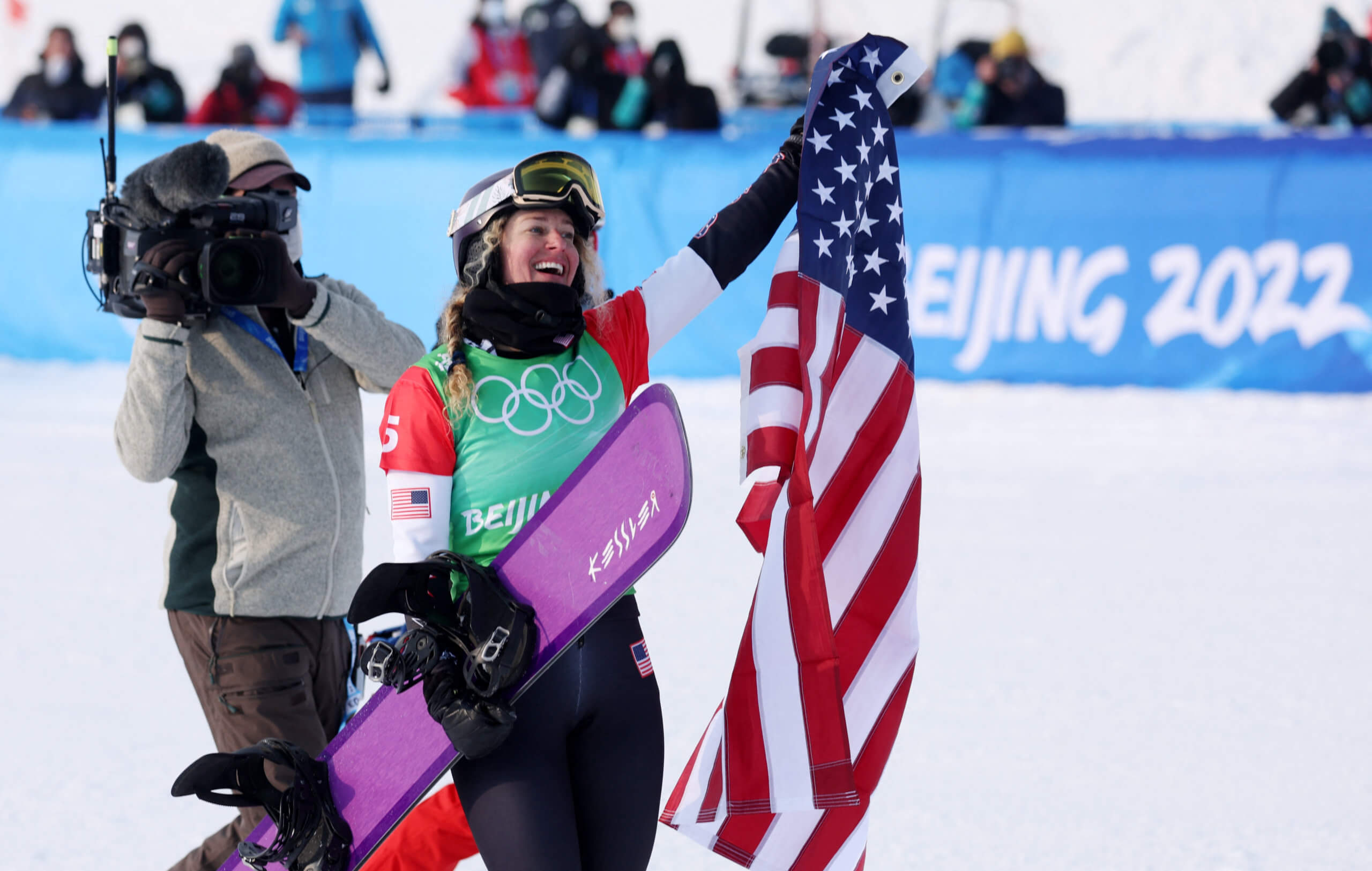 2022 Winter Olympics: Lindsey Jacobellis earns first U.S. gold and