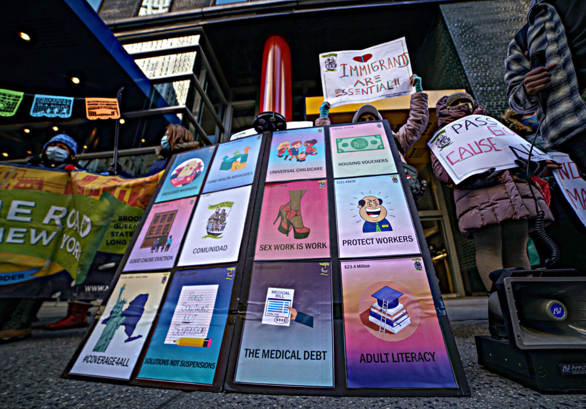 Advocates hold independent budget forum outside Governor’s Midtown office 4
