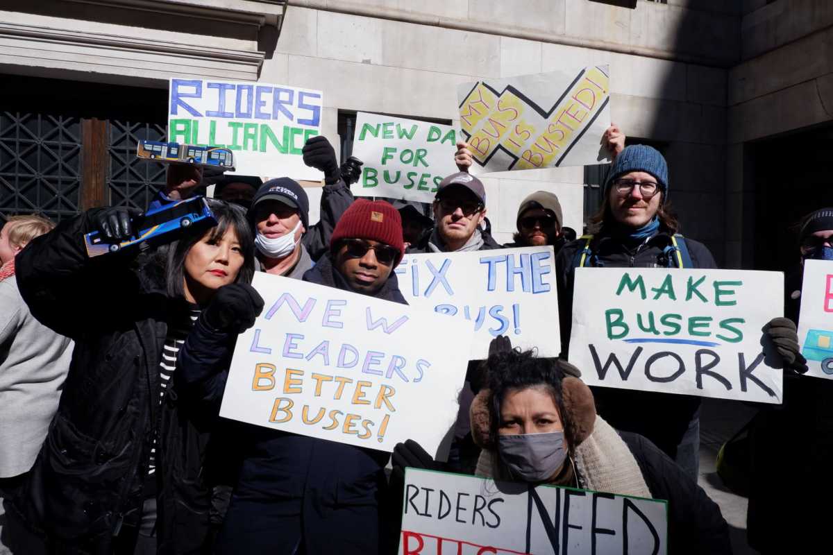 bus rally borough hall