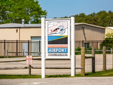 East-Hampton-Airport-1