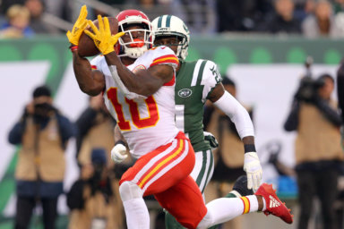 Kansas City Chiefs wide receiver Tyreek Hill catches a touchdown pass against the Jets in 2017.