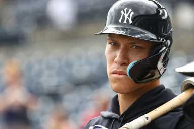 2022-03-16T203445Z_2118513747_MT1USATODAY17907912_RTRMADP_3_MLB-SPRING-TRAINING-NEW-YORK-YANKEES-WORKOUTS-1200×800-1