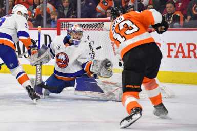Islanders Flyers Hayes Sorokin