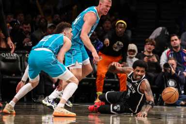 2022-03-28T021548Z_443047613_MT1USATODAY17978531_RTRMADP_3_NBA-CHARLOTTE-HORNETS-AT-BROOKLYN-NETS-1200×800-1