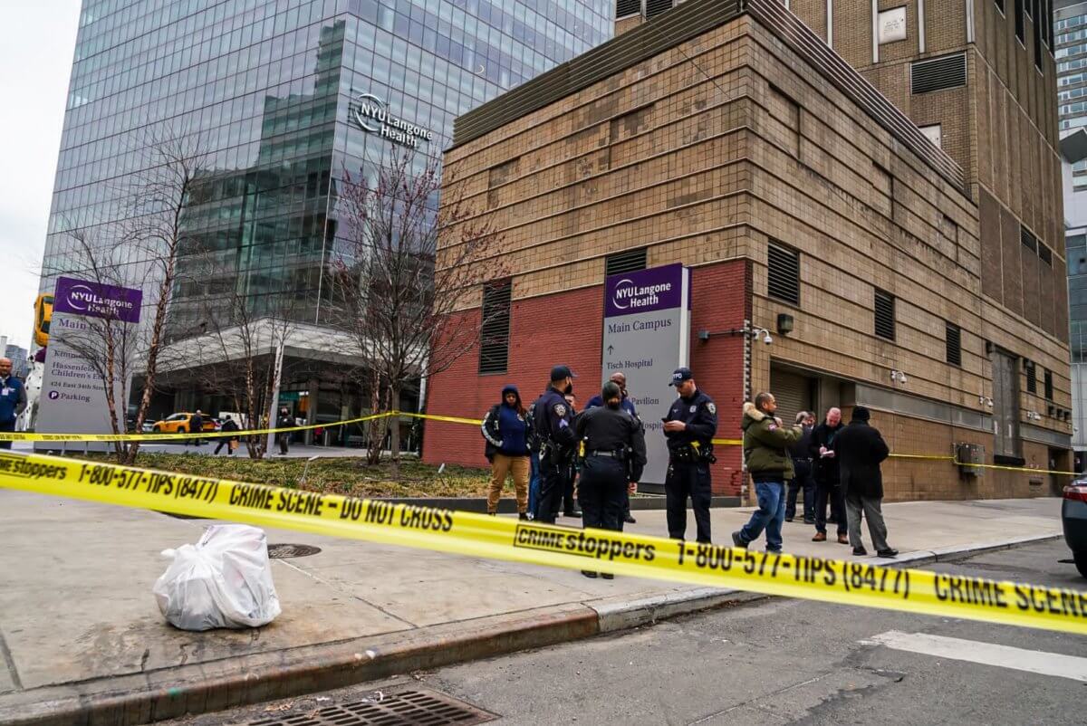 Man shot in chest on Lower East Side, drives himself to hospital in Kips Bay: police 3