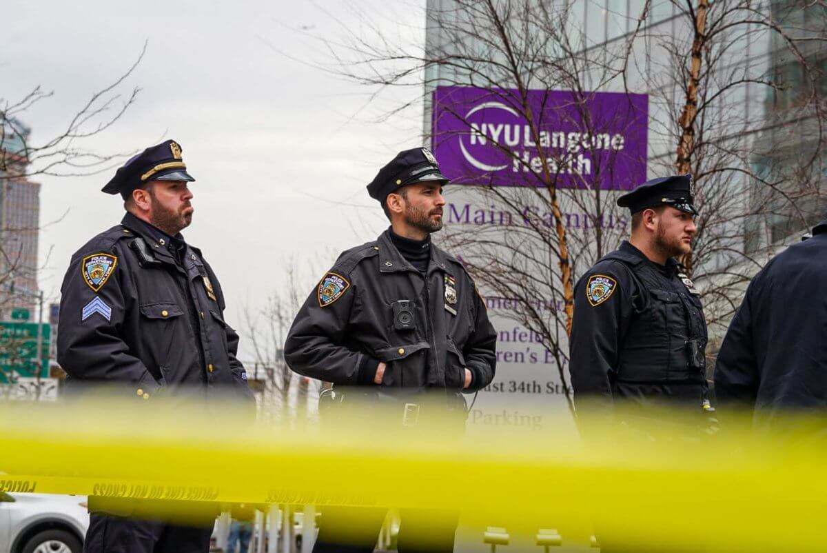Man shot in chest on Lower East Side, drives himself to hospital in Kips Bay: police 2