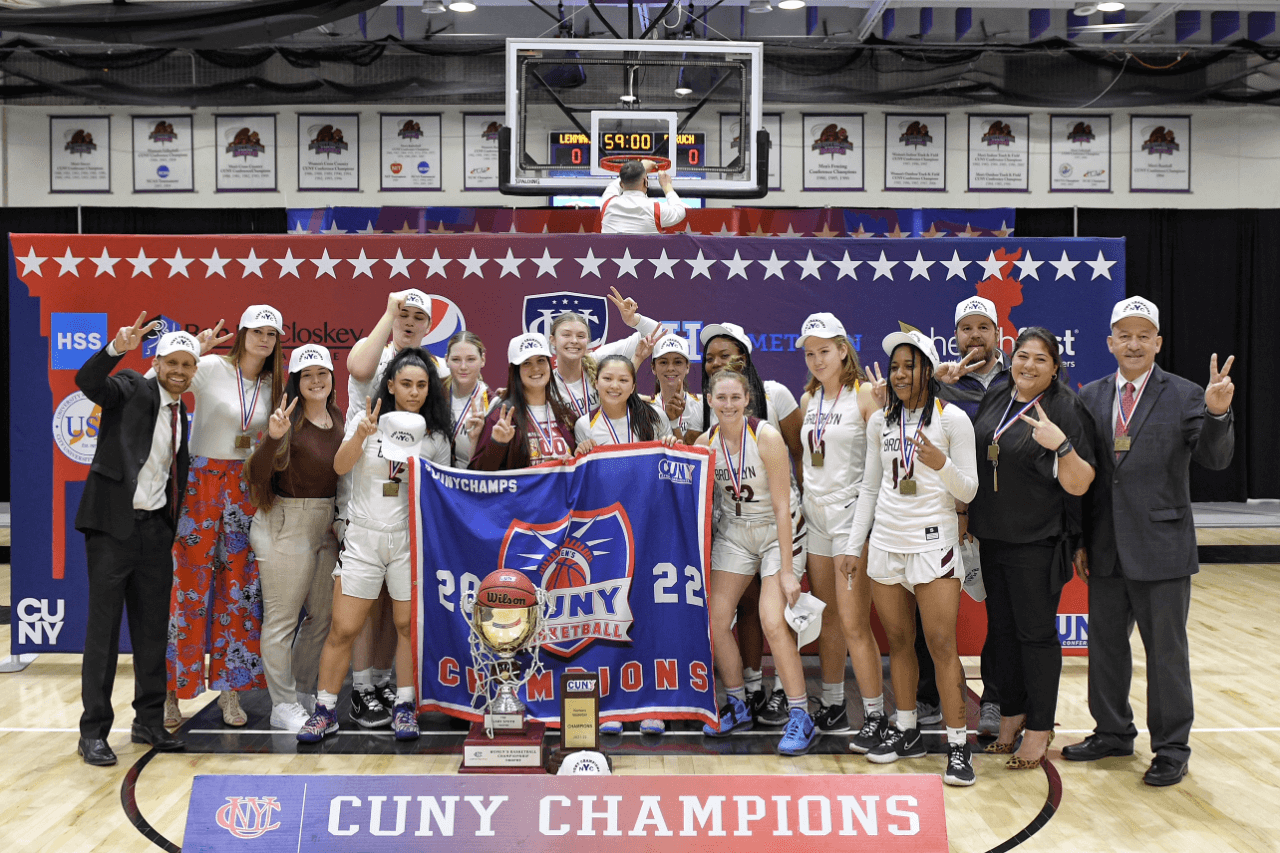Brooklyn College women's basketball team wins first-ever NCAA tournament  game | amNewYork