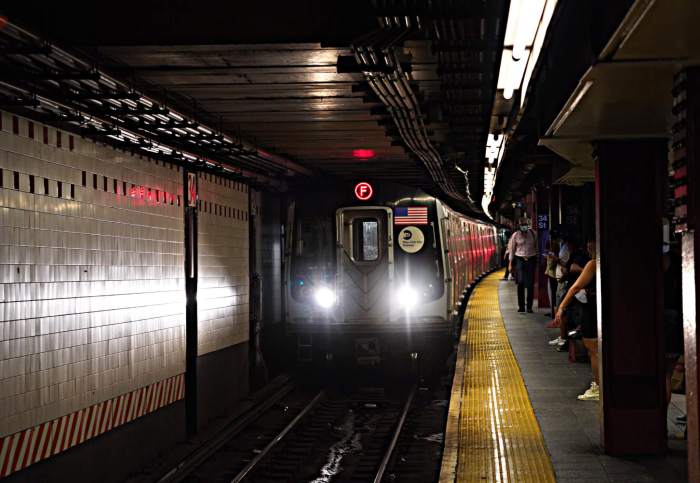 subway signal upgrades in Brooklyn, Queens, and Manhattan