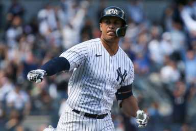 2022-04-08T183849Z_1579232326_MT1USATODAY18045039_RTRMADP_3_MLB-BOSTON-RED-SOX-AT-NEW-YORK-YANKEES-1200×800-1