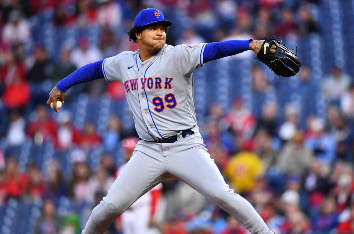 Mets righty Taijuan Walker throws a pitch.