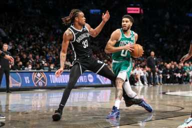 2022-04-24T024857Z_892056780_MT1USATODAY18141621_RTRMADP_3_NBA-BOSTON-CELTICS-AT-BROOKLYN-NETS-1200×800-1